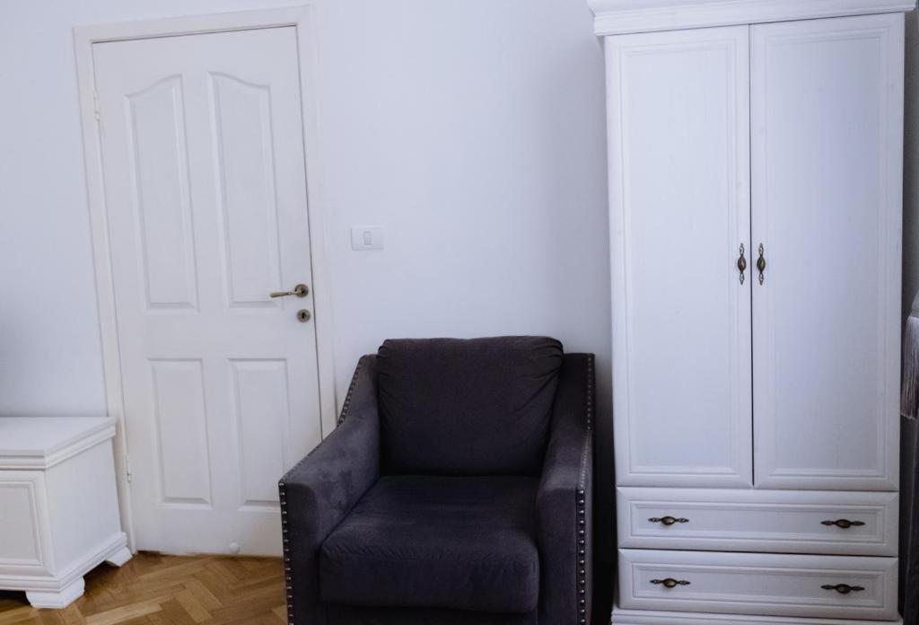 ☆ Bulevard Apartments ☆ Arad Eksteriør billede